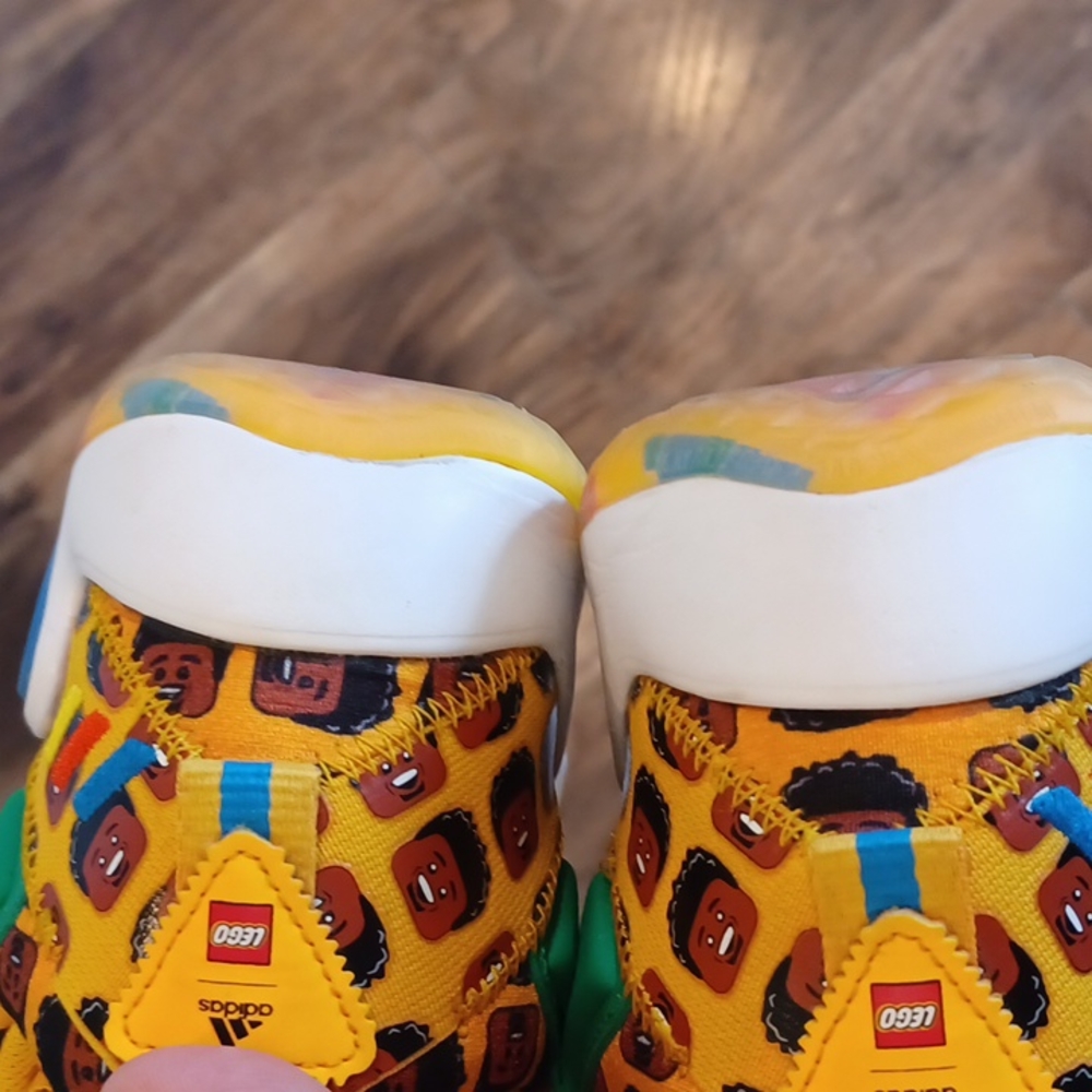 Donavan Mitchell x Adidas x Lego Size 3Y - Picture 10 of 16